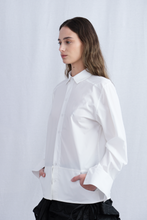 AW25 // WHITE SHIRT WITH POCKETS