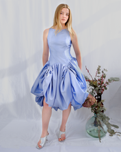 Soft Drop: bubble dress with ties