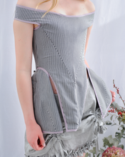Soft Drop: 17th century inspired corset