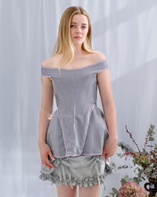Soft Drop: 17th century inspired corset